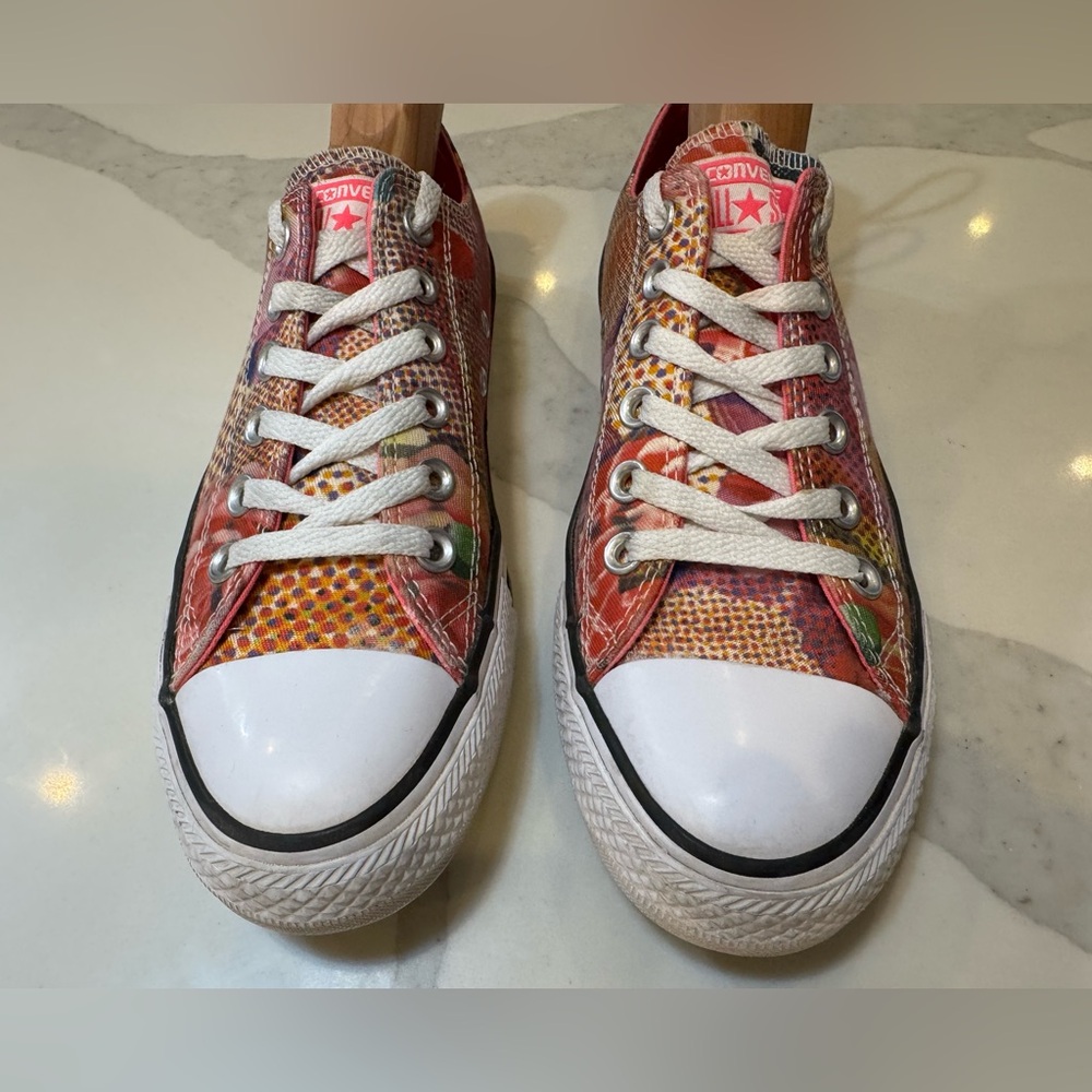 Converse Chuck Taylor “Digital Ox” Wmn’s Size 8 All-Star Floral Low-Top Sneakers - Picture 2 of 13